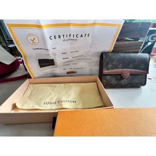 Nwt louis vuitton - nwt,